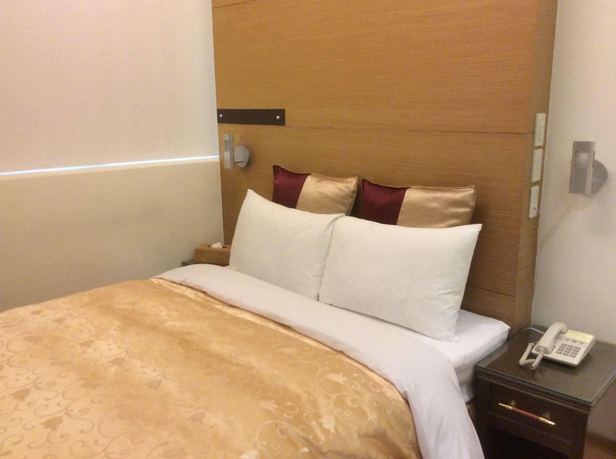 紫園旅社purple Garden Hotel Taipei Esterno foto